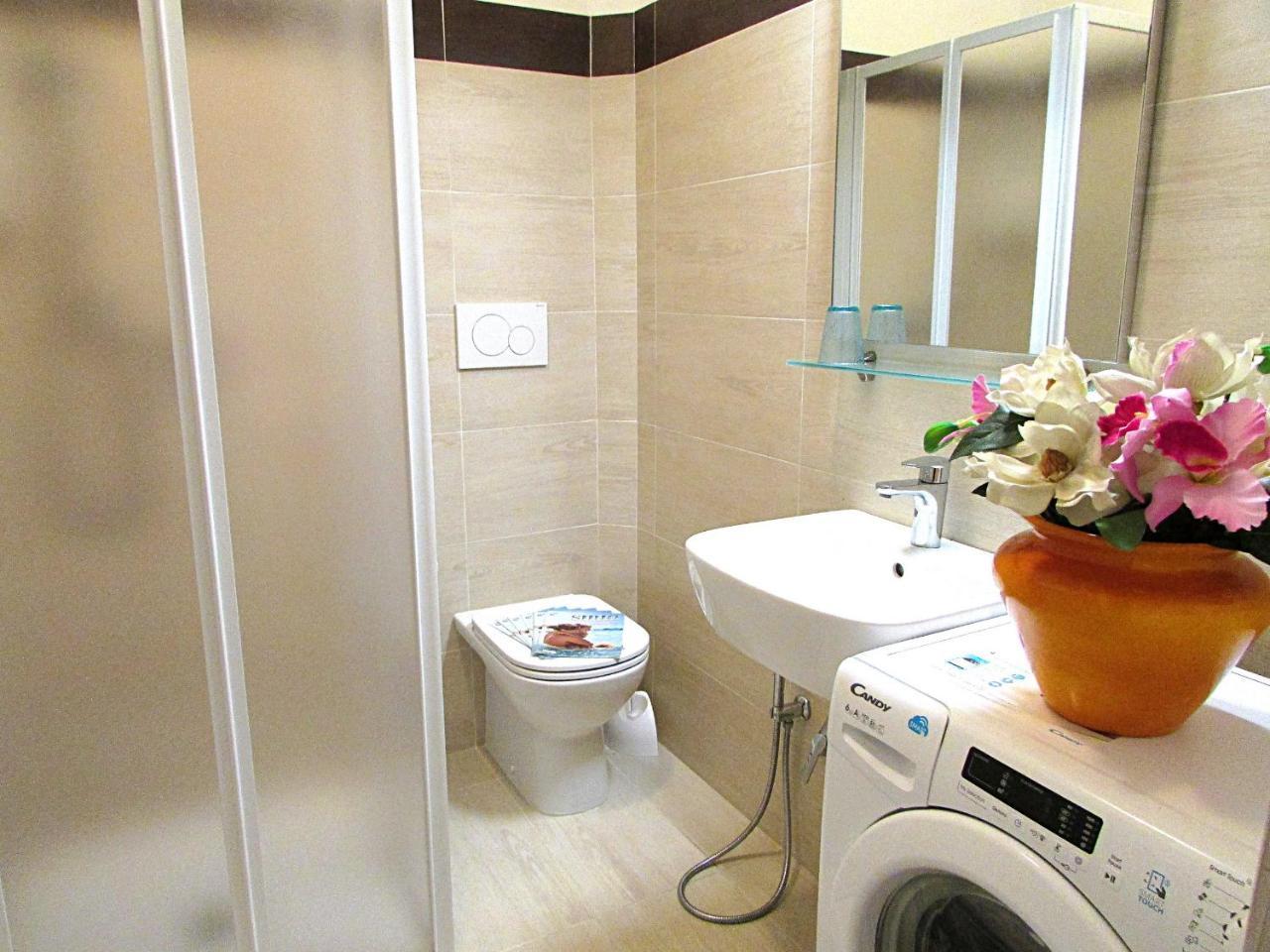 Isi Apartment บิบิโอเน ภายนอก รูปภาพ